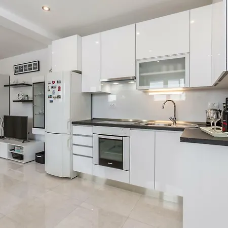 Apartments Amore דירה *