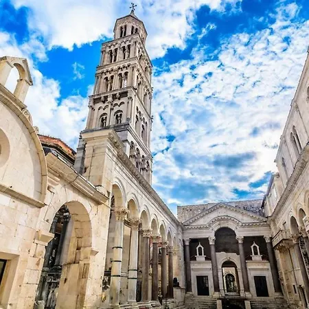 Apartments Amore * ספליט