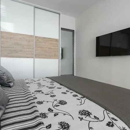 Apartments Amore * ספליט