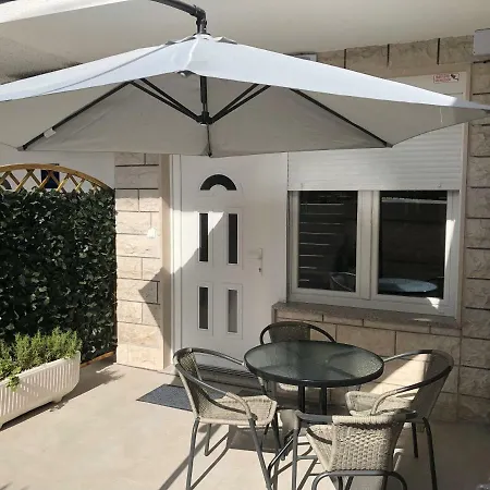 Apartments Amore ספליט